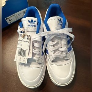 NWT Adidas FORUM BONEGA W size 6 1/2